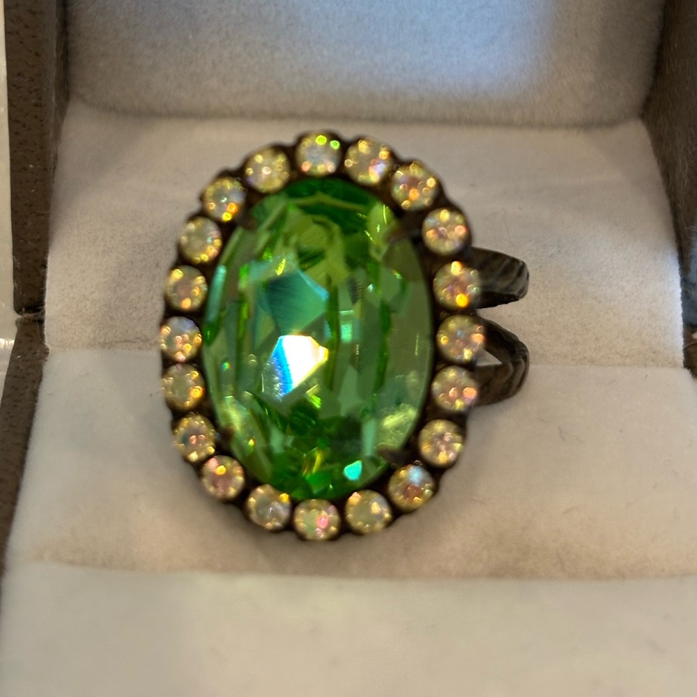 Sorrelli Green White Swarovski Oval Crystal Antique Gold Signed Adjustable Ring
